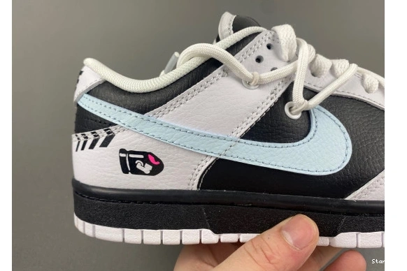 Reverse Nike Panda Dunk  FD9064-011 Low 0202